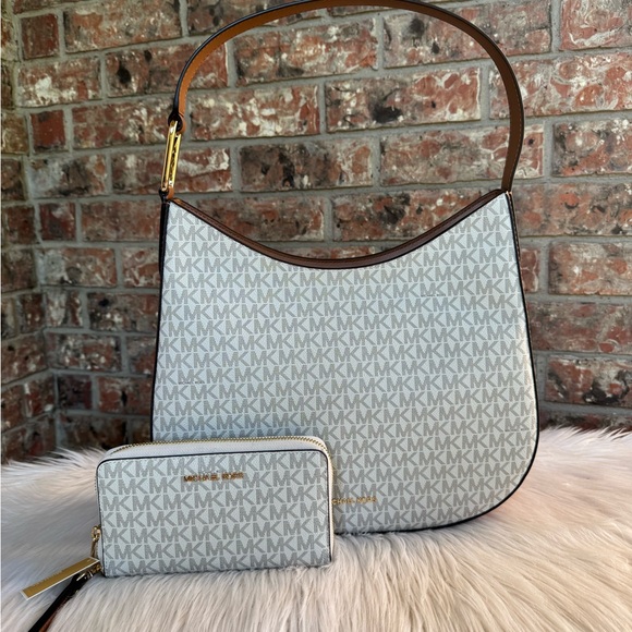 Michael Kors vanilla and Brown bag and wallet - Picture 1 of 9